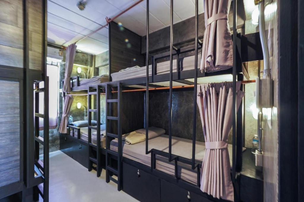 Vm1 Hostel Μπανγκόκ Εξωτερικό φωτογραφία